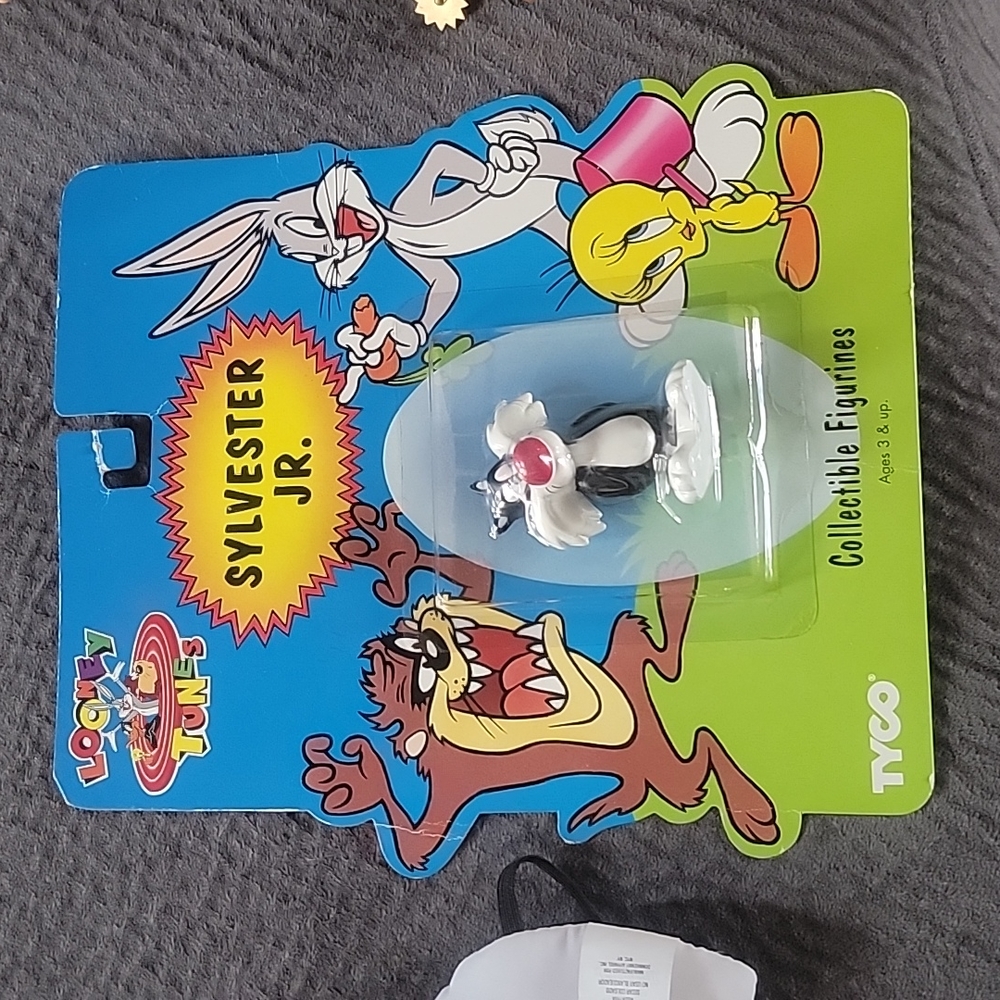 Looney Tunes Tyco Sylvester JR. , Sylvester rubber toy,  eye pillow n head wrap